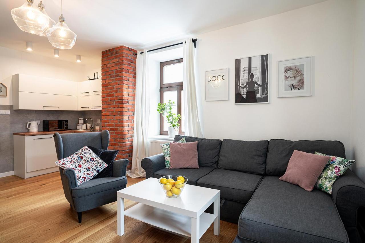 Apartamenty Dukla Buitenkant foto