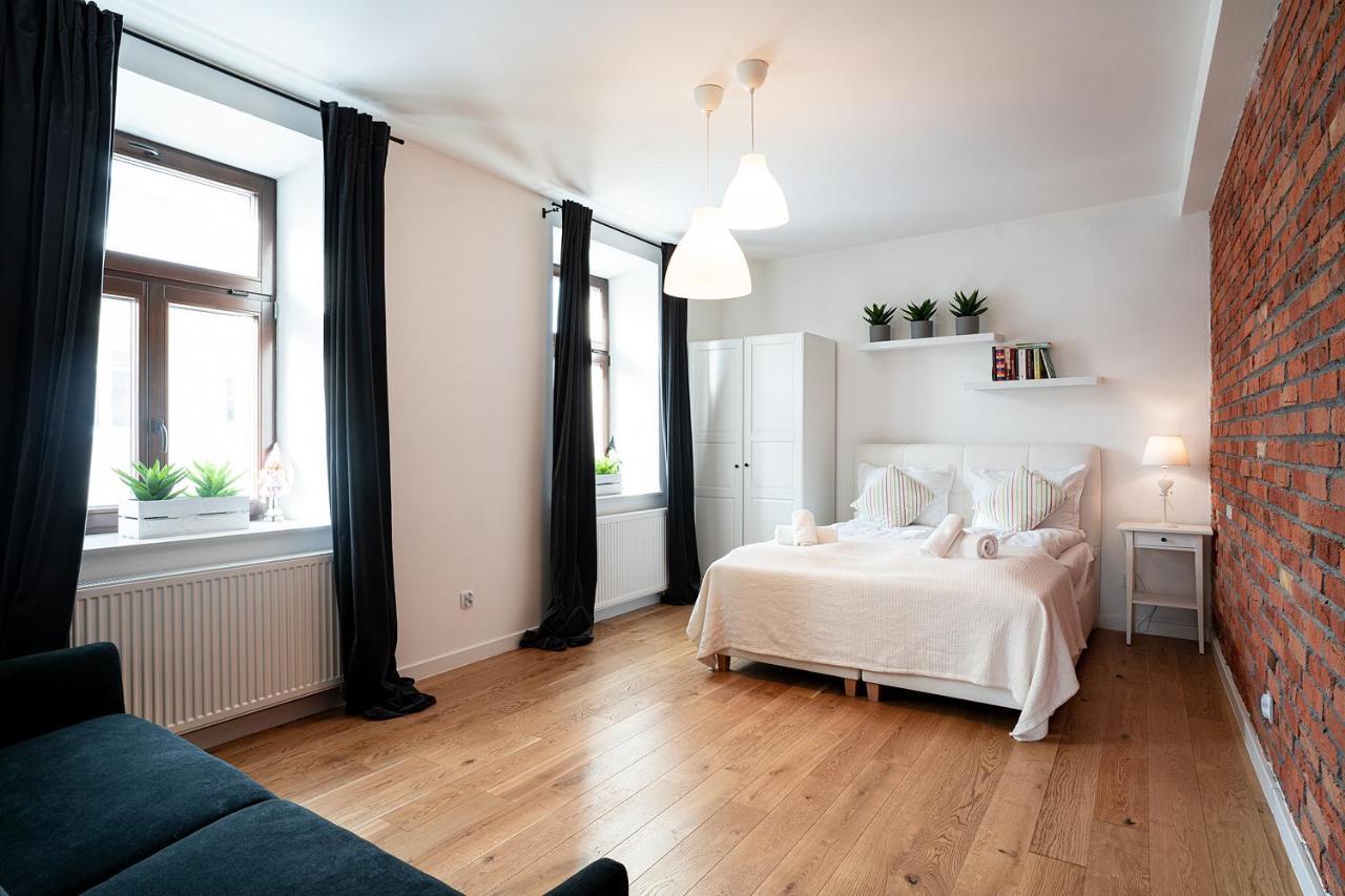 Apartamenty Dukla Buitenkant foto